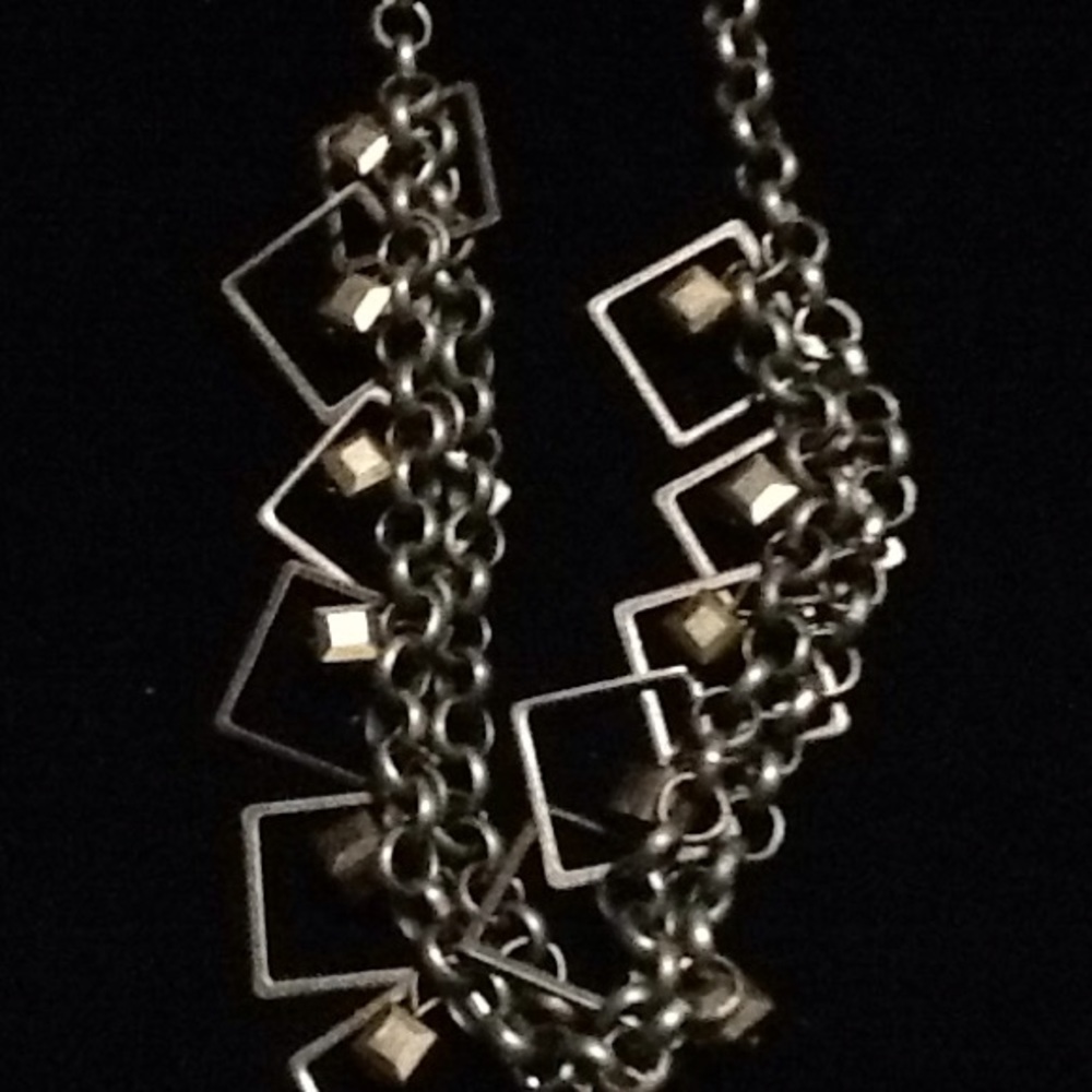 Necklace - Picture 2 of 3